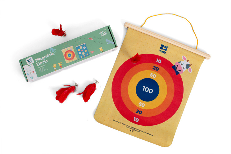 Magnetyczne rzutki z piórkowymi lotkami tarcza do gry zręcznościowej dla dzieci. BS Toys Magnetyczne rzutki z piórkowymi lotkami