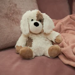 Pluszowy piesek szczeniak biały z brązowymi łatami dla dziecka. Warmies Puppy Junior Szczeniak
