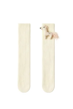 Kremowe podkolanówki dziecięce z ozdobą 3D w kształcie konika. Fig&Pear Podkolanówki kremowe z konikiem 3D