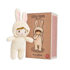 Szmaciana laleczka w białym kostiumie króliczka dla dziecka. ThreadBear Design Laleczka w pudełku Binky Króliczek