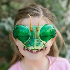 Zielone okulary w kształcie głowy modliszki na twarzy dziecka do zabawy edukacyjnej o owadach. Insect Lore Bzykokulary Owadzie Okulary Zielona Modliszka
