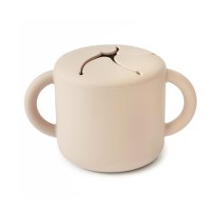 Kubek niewysypek dla dzieci z dwoma uchwytami beżowy silikonowy 400 ml. Mushie Kubek na Przekąski dla Dzieci 400ml Shifting Sand 400 ml