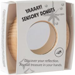 Drewniana sensoryczna grzechotka w kształcie okrągłego donut z lustrzaną powierzchnią dla niemowląt 6m+. Petit Boum Drewniana zabawka sensoryczna do rączki Reflect Donut świat odbić 6m+