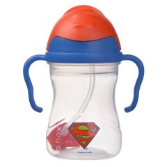 Kubek niekapek przezroczysty z niebieskimi uchwytami i czerwonym wieczkiem z motywem supermana dla dziecka. b.box Superman by Bidon ze słomką 240ml