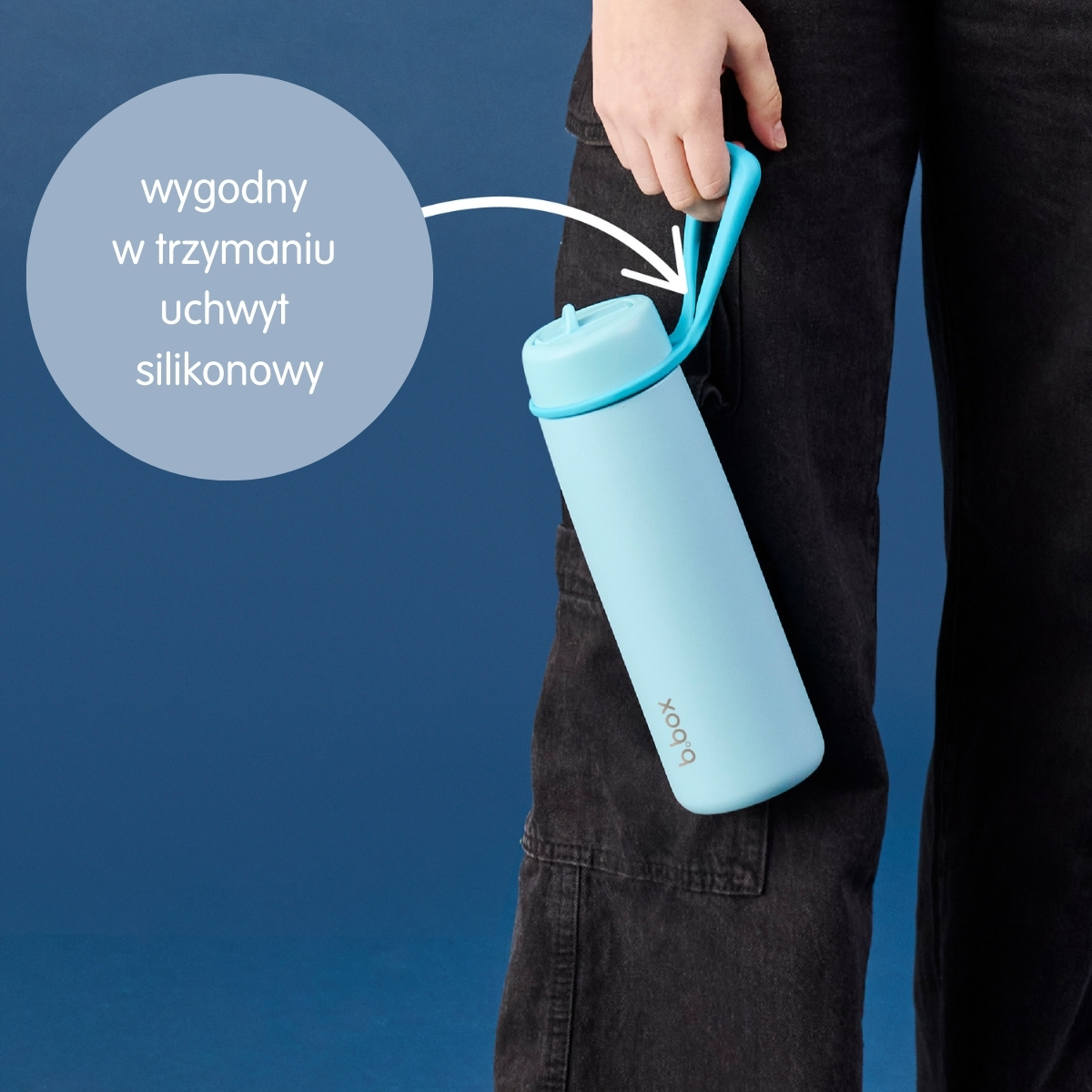 Butelka termiczna 690 ml w kolorze morskim z silikonowym uchwytem do trzymania dla dorosłych. b.box Butelka termiczna 690ml Sea Glass