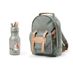 Zielony plecak dziecięcy z beżowymi paskami i butelka na wodę z nadrukiem wiewiórki. Elodie Details Plecak BackPack MIDI Hazy Jade +Butelka na wodę Chipmunk Darling ZESTAW