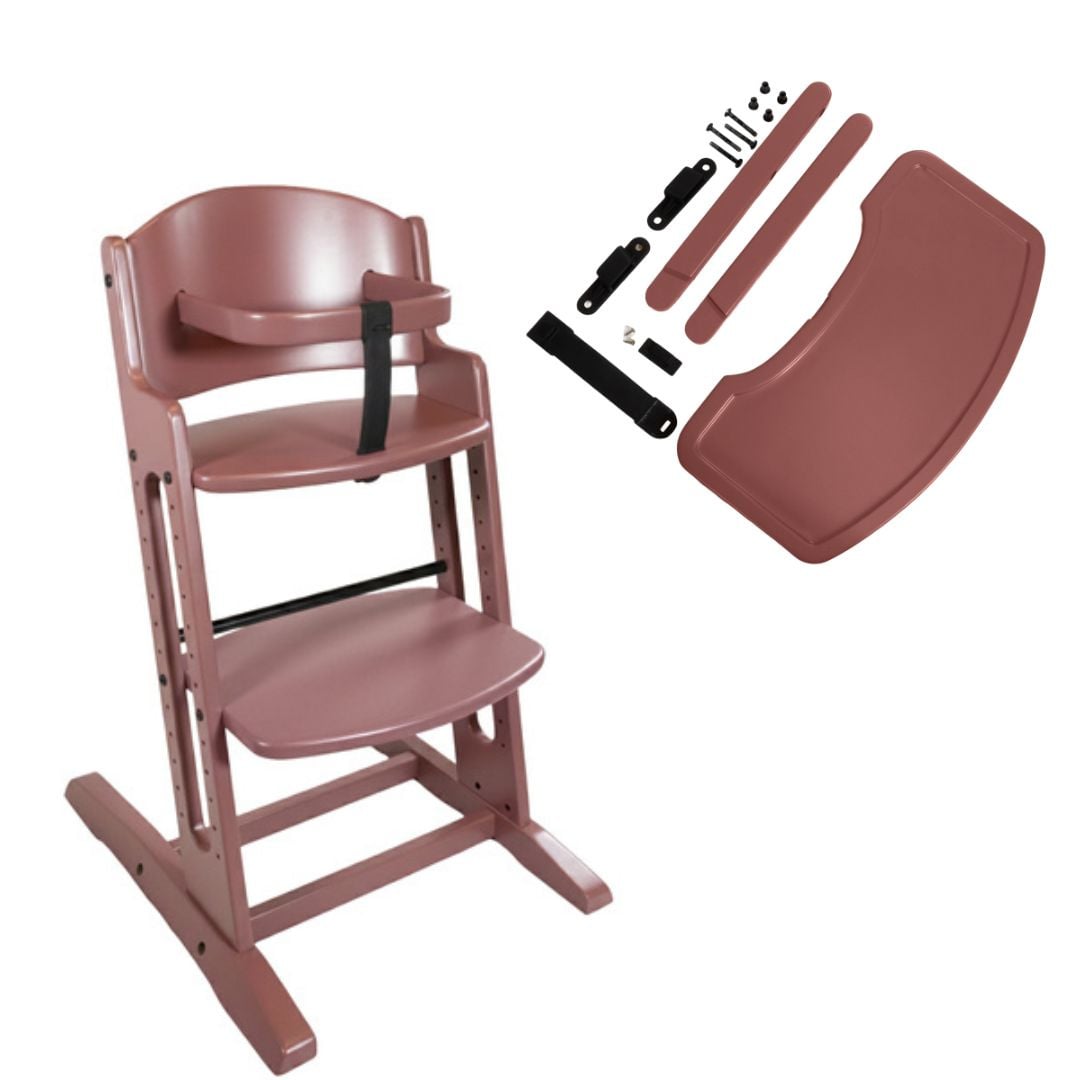 Drewniane krzesełko do karmienia dla dziecka w kolorze różowym z tacką i pasami bezpieczeństwa. BabyDan krzesełko do karmienia DanChair +tacka DanTray ZESTAW warm rose