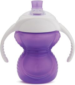 Fioletowy kubek treningowy z uchwytami i ustnikiem dla dziecka. munchkin Kubek treningowy z ustnikiem odpornym na gryzienie fioletowy 237 ml