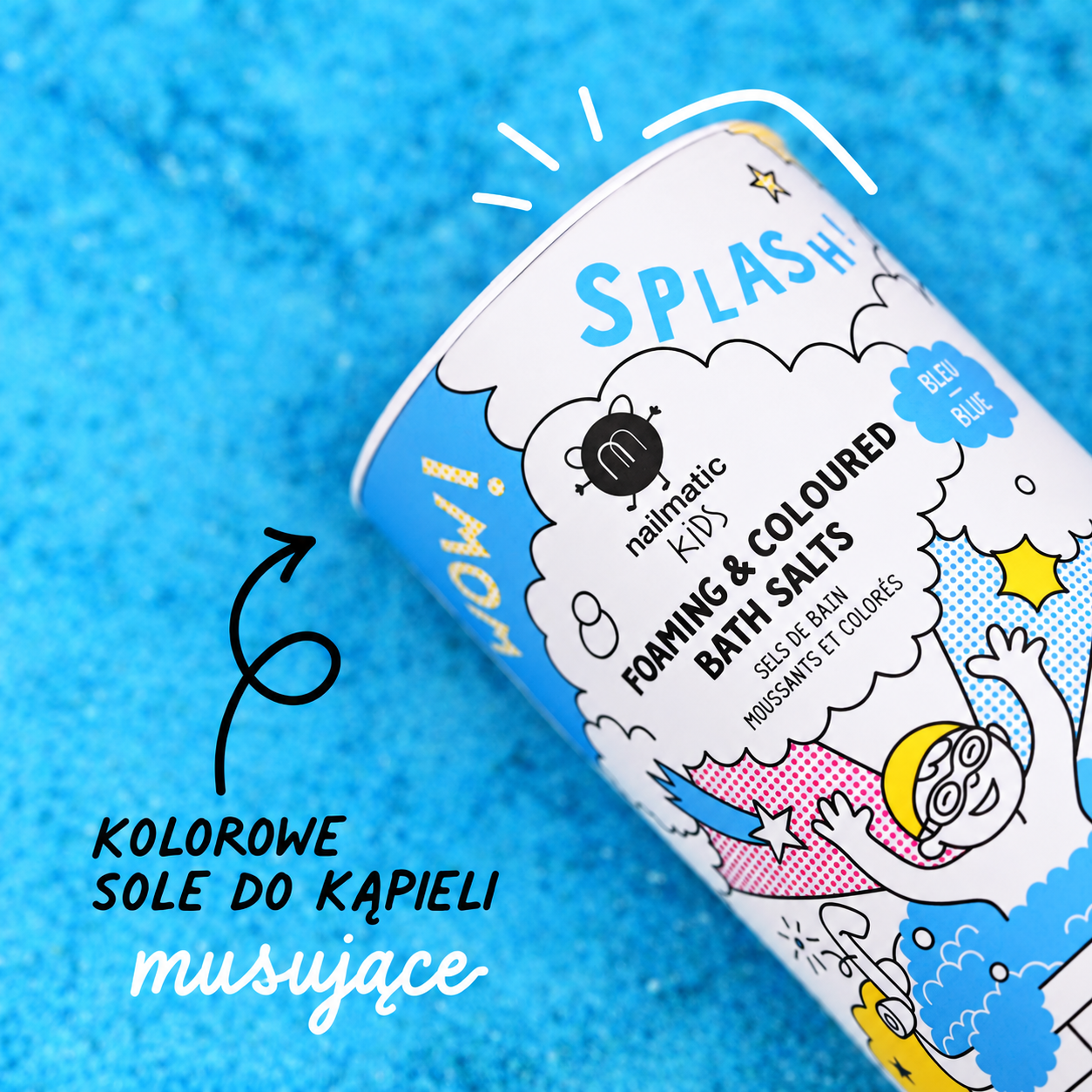 Niebieska musująca sól do kąpieli dla dzieci w kolorowym opakowaniu z ilustracjami postaci i napisamires